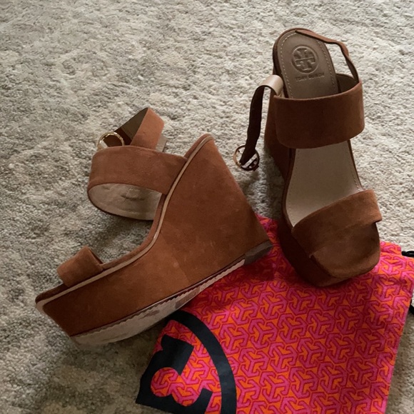 Tory Burch brown suede wedges - Picture 2 of 3